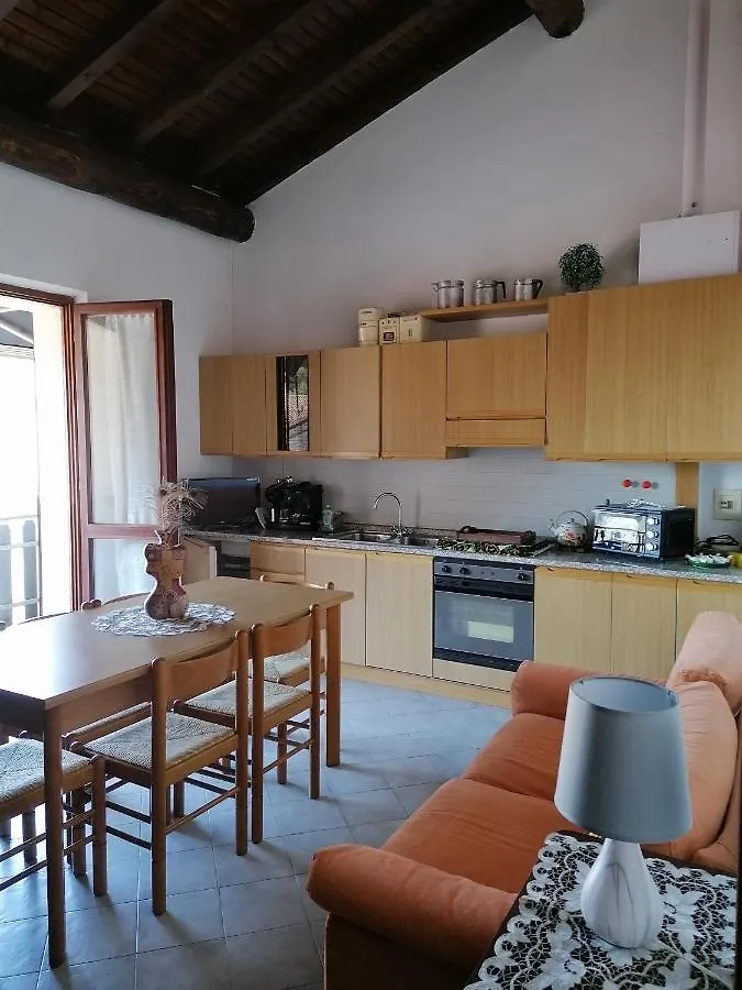 Villa Casa Vacanze 'La Piazza' à Zone 0*,