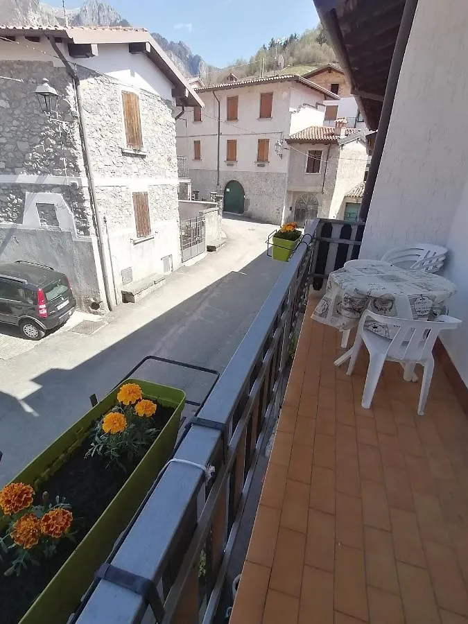Casa Vacanze 'La Piazza' Villa Zone